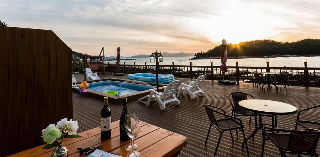 Dolsanmaru Pension Yeosu Eksteriør bilde