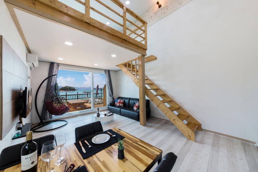 Dolsanmaru Pension Yeosu Eksteriør bilde
